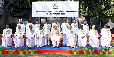 Raksha Mantri Rajnath Singh in group photo with participants of the 38thCoast Guard Commanders Conference in New Delhi on October 09 2021